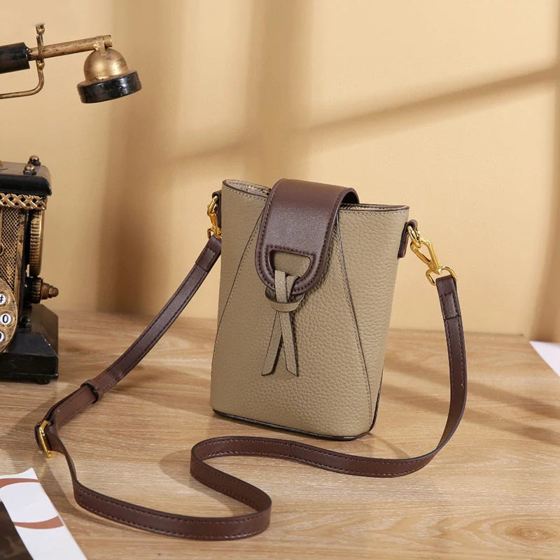 Mugrs™ Popper Leather Crossbody Phone Bag