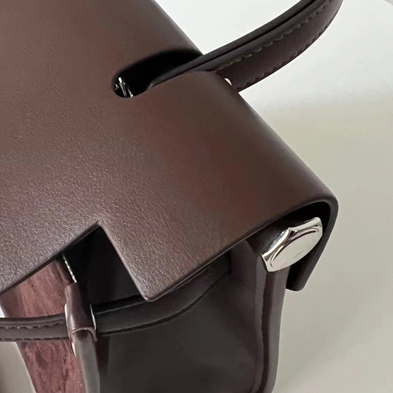 Mugrs™ Vintage Vegan Leather Crossbody Kelly Bag