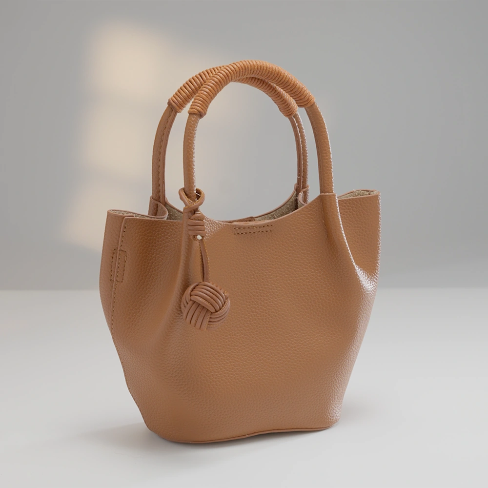 Mugrs™ Vegan Leather Bucket Bag for Daily Commuting